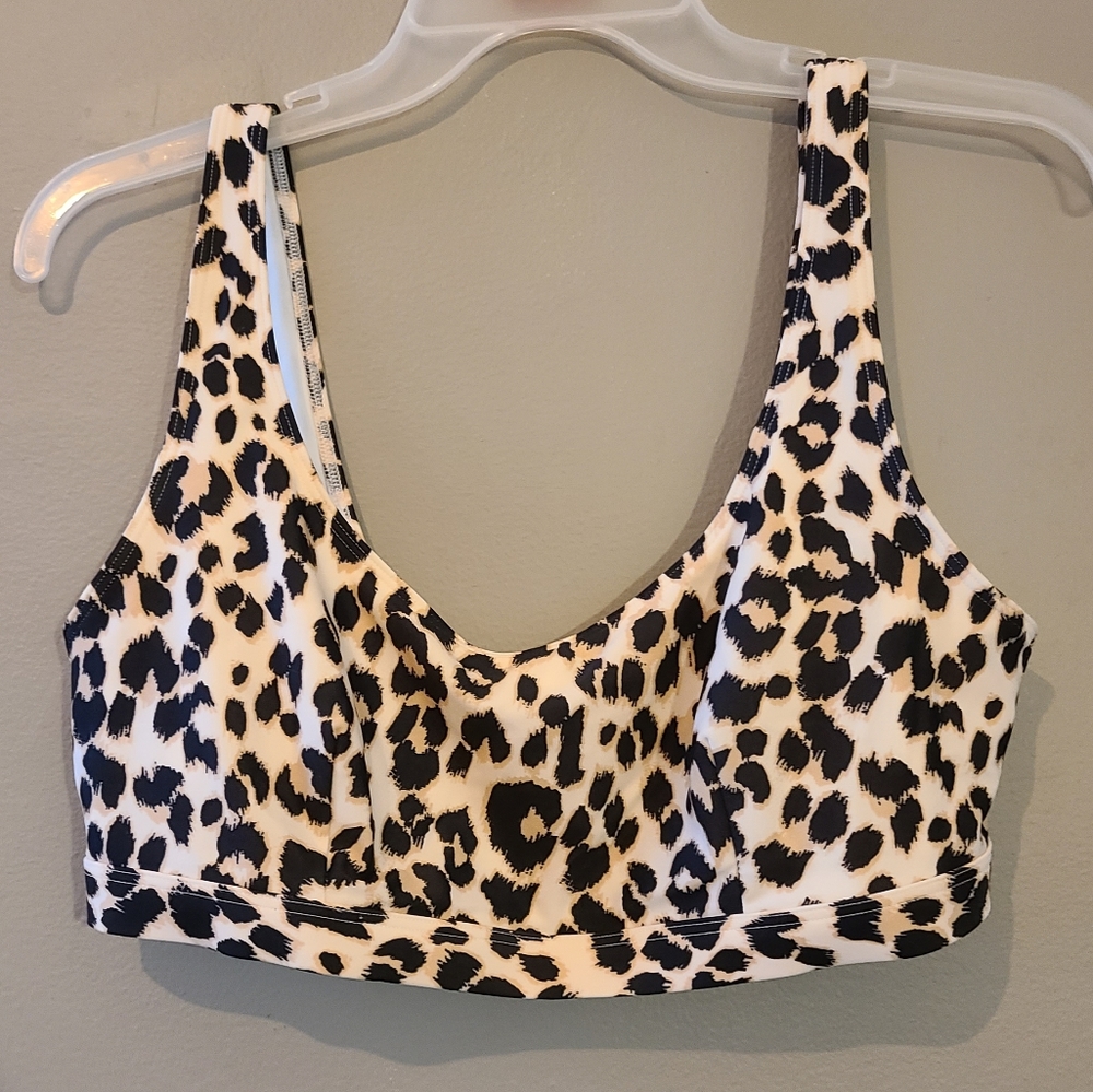 Old Navy Never Worn Leopard Print Bikini - Size Large